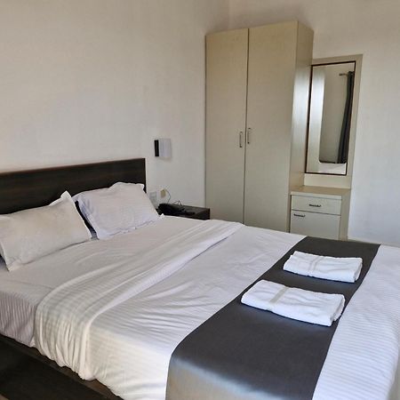 Hotel Rsa Residency Pernem Eksteriør billede