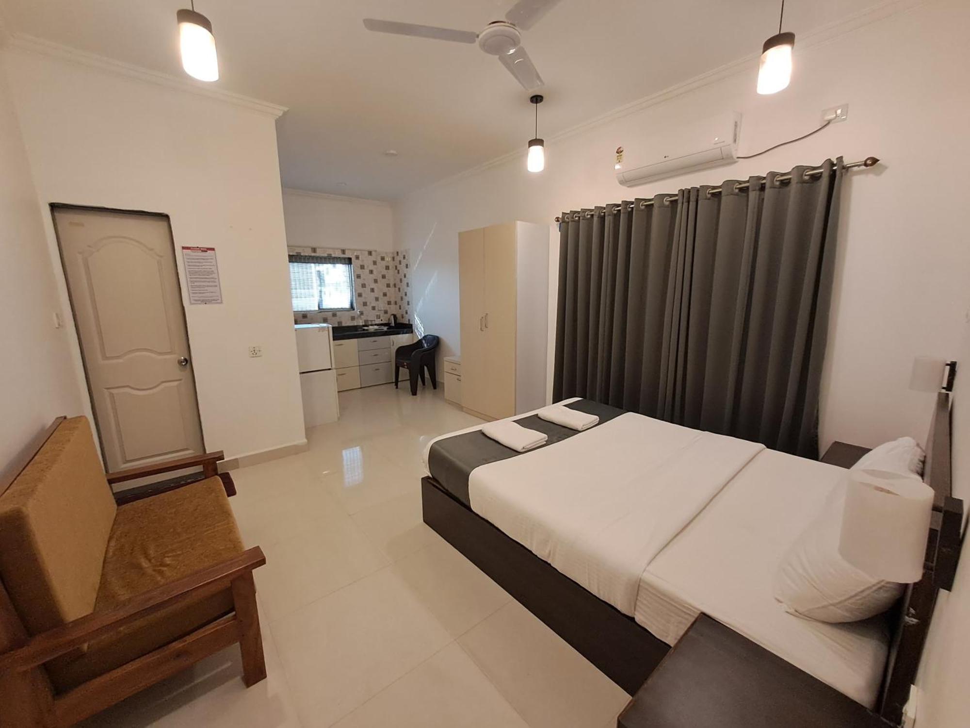 Hotel Rsa Residency Pernem Eksteriør billede