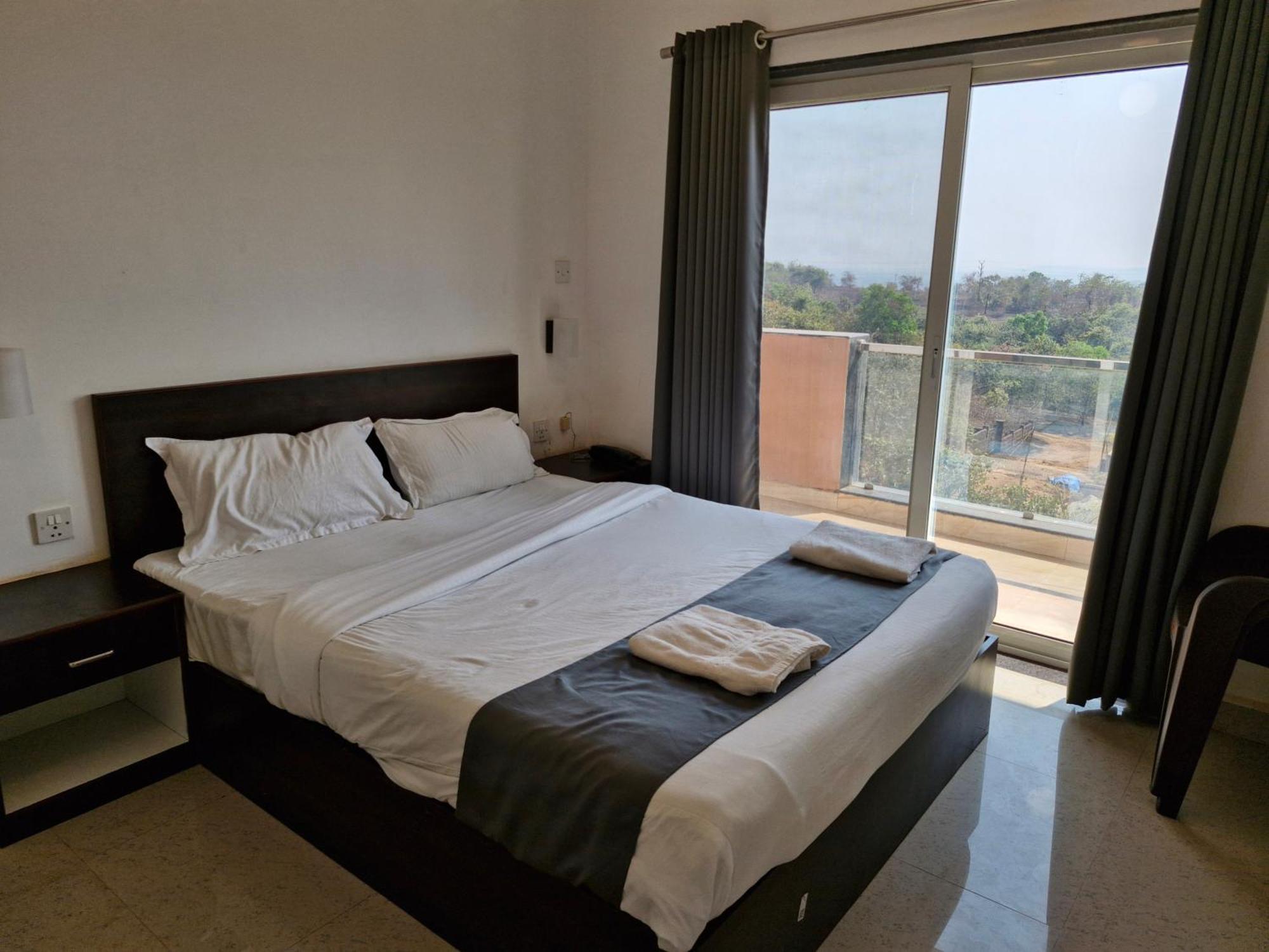 Hotel Rsa Residency Pernem Eksteriør billede